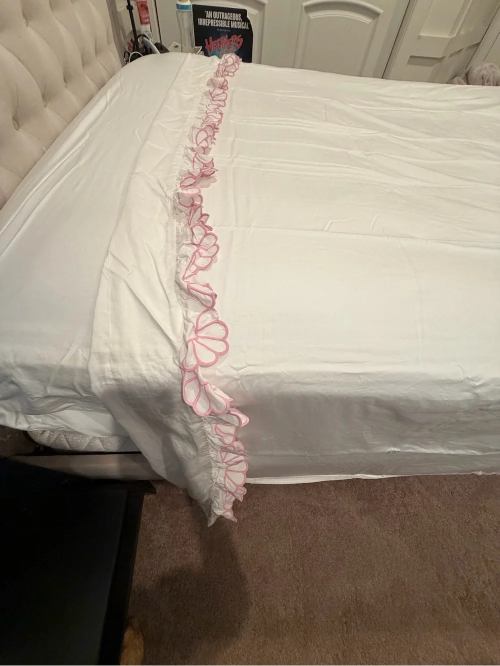 New Queen Anthropologie ferra cotton embroidered sheet set pink white scalloped
